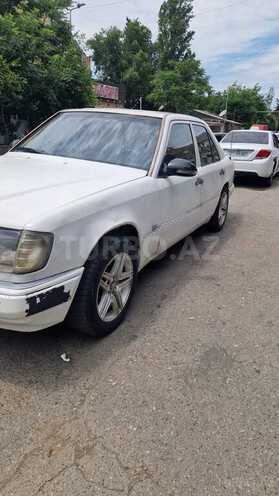 Mercedes 300 TD-4