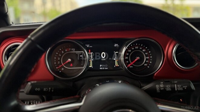 Jeep Wrangler-12