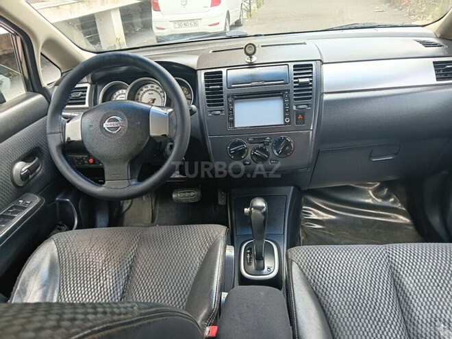 Nissan Tiida-3
