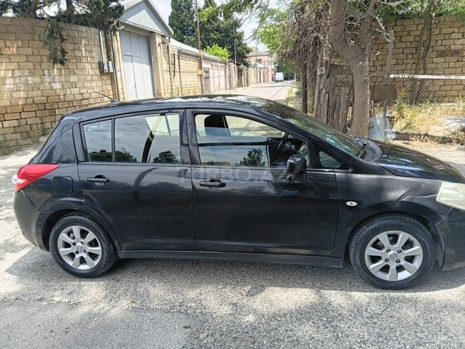 Nissan Tiida-6
