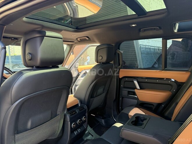 Land Rover Defender-13