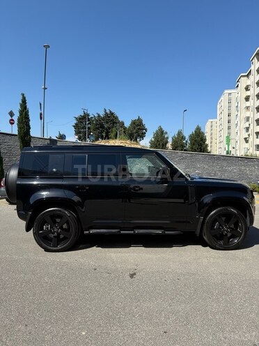 Land Rover Defender-3