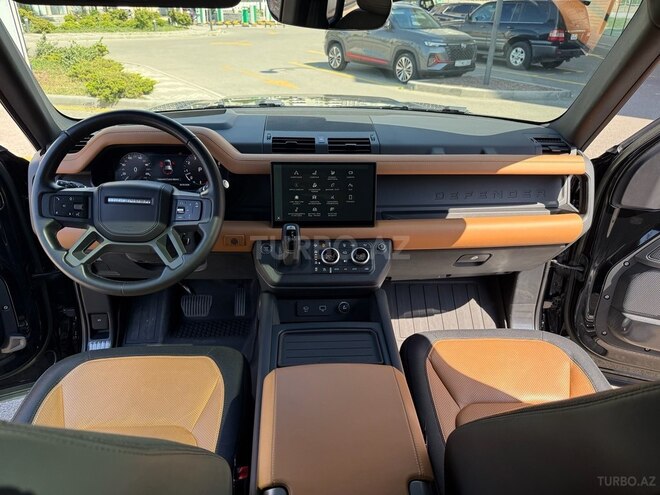 Land Rover Defender-12