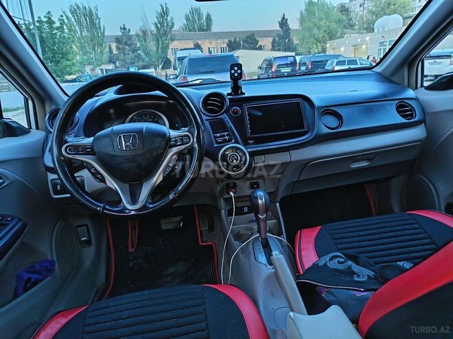 Honda Insight-5