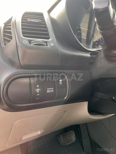 Kia Forte-14