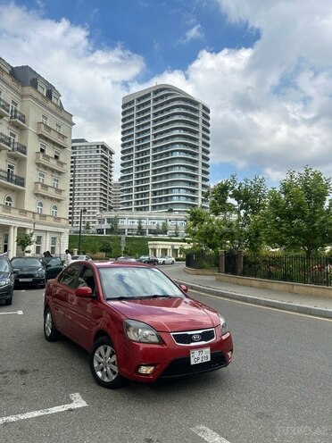 Kia Rio-1