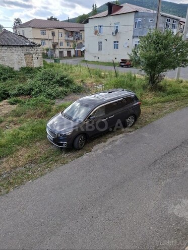 Kia Carnival-8