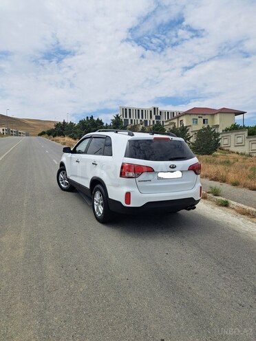 Kia Sorento-8
