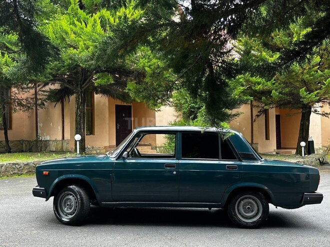 LADA (VAZ) 2107-5