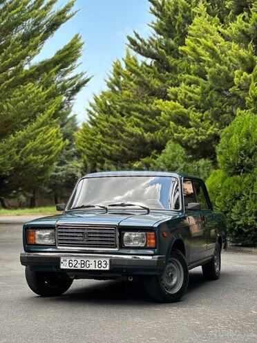 LADA (VAZ) 2107-1