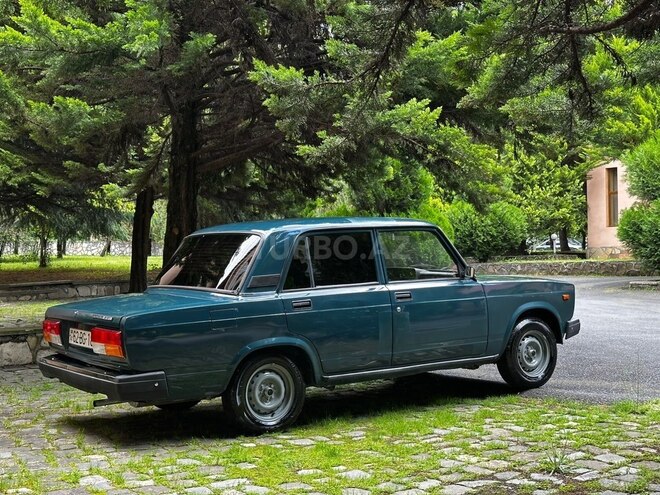LADA (VAZ) 2107-4