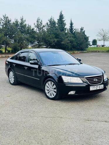 Hyundai Sonata-12