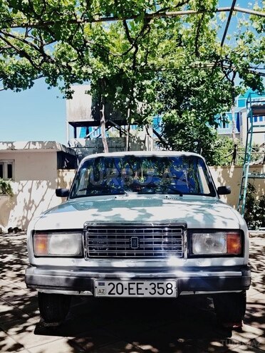 LADA (VAZ) 2107-1