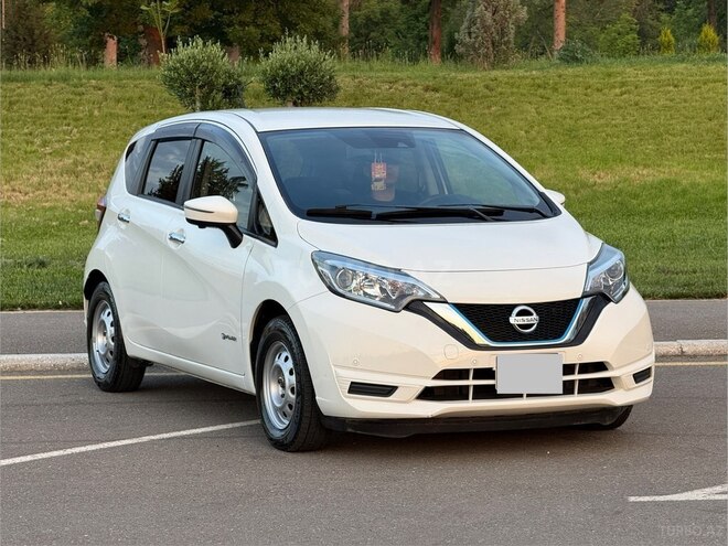 Nissan Note-3