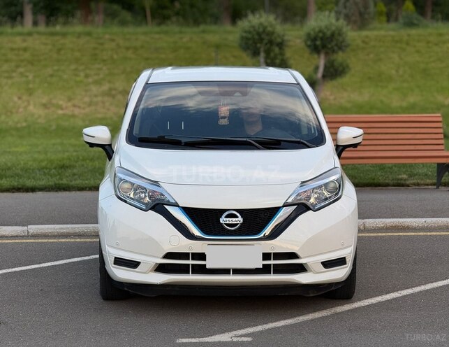 Nissan Note-1