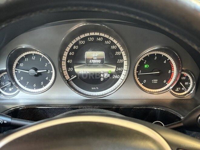 Mercedes E 220-9