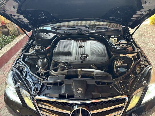 Mercedes E 220-6