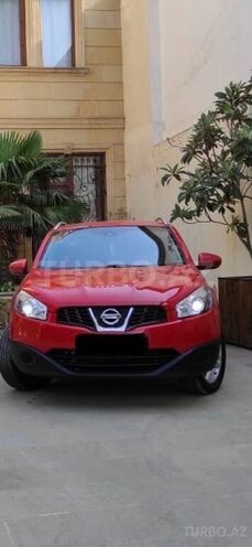 Nissan Qashqai-1