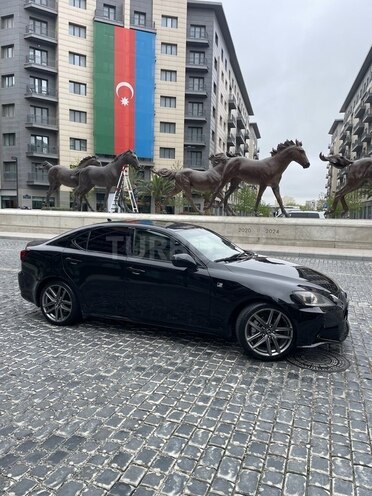 Lexus IS 250-6