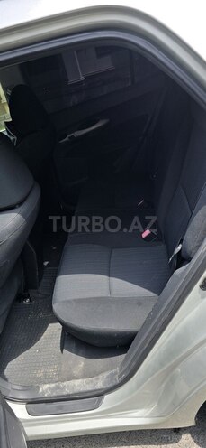 Toyota Auris-10