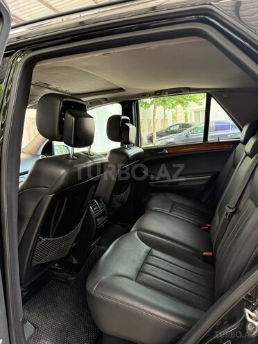 Mercedes ML 350 4MATIC-7