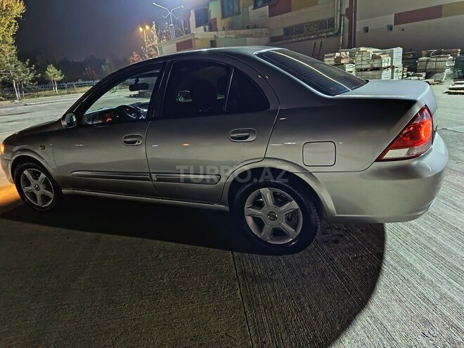 Nissan Sunny-7