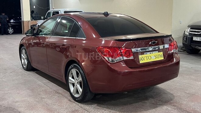 Chevrolet Cruze-11