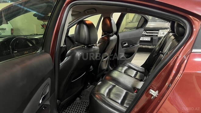 Chevrolet Cruze-20