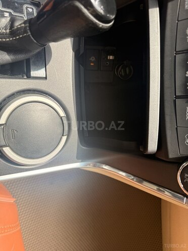 Toyota Camry-9