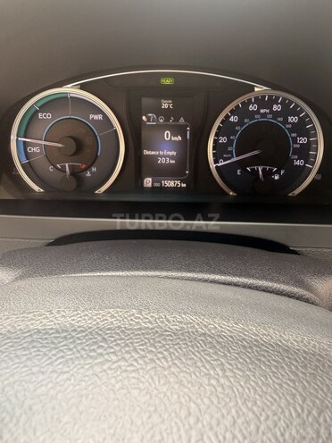 Toyota Camry-11