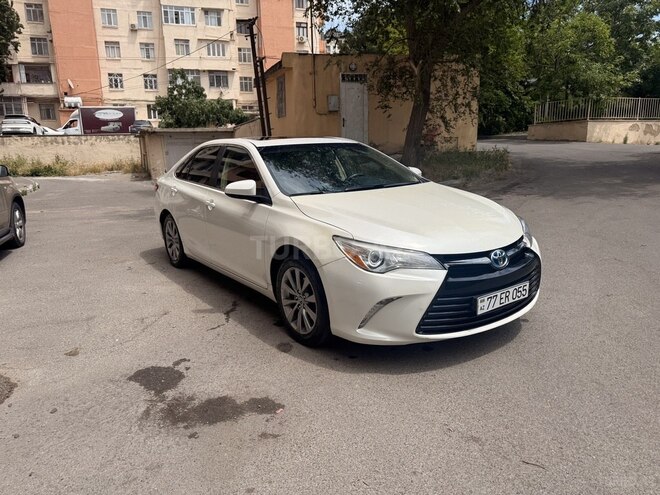Toyota Camry-8