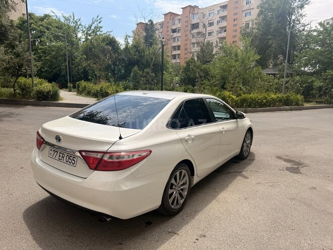 Toyota Camry-7