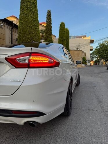 Ford Fusion (North America)-4