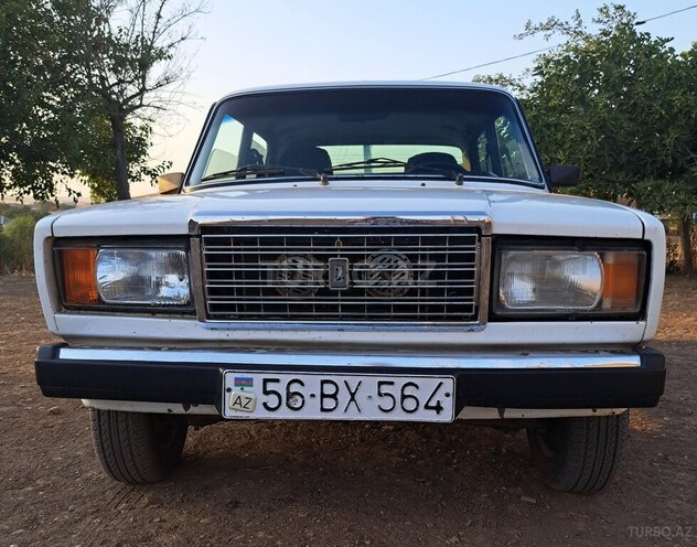 LADA (VAZ) 2107-1