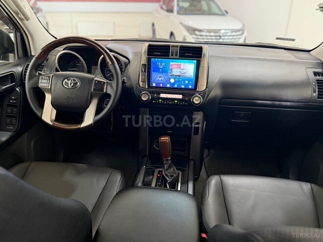Toyota Land Cruiser Prado-9