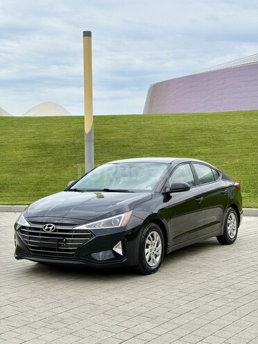 Hyundai Elantra-4