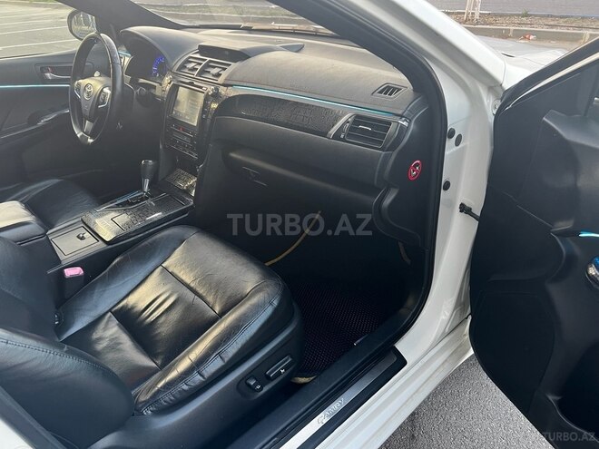 Toyota Camry-20