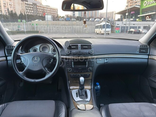 Mercedes E 240-7
