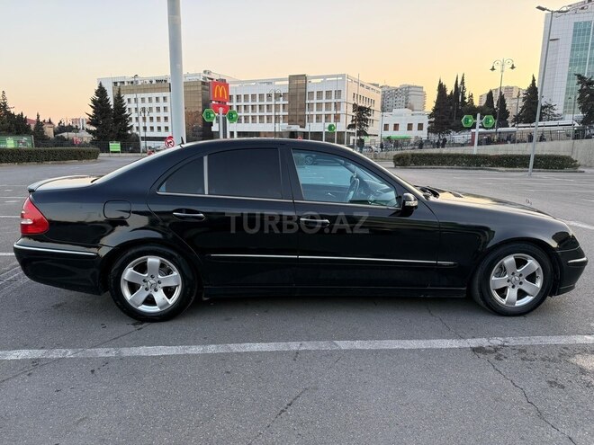Mercedes E 240-10