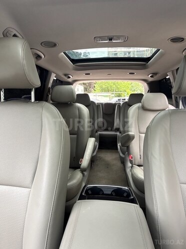 Kia Carnival-6