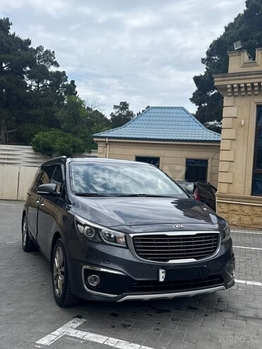 Kia Carnival-21