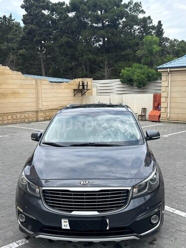Kia Carnival-14