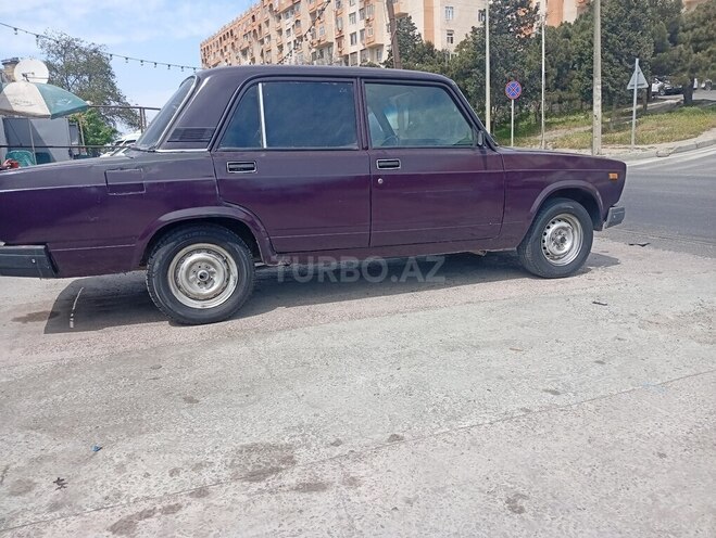 LADA (VAZ) 2107-4