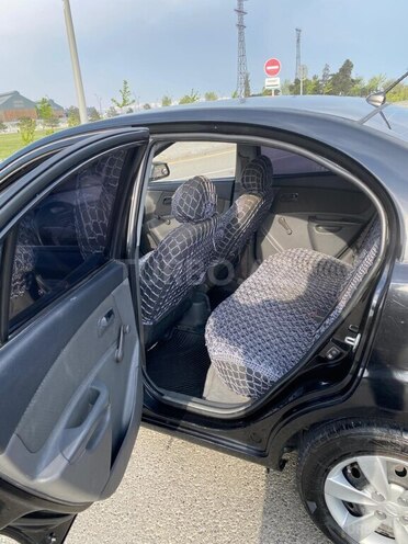 Kia Rio-10