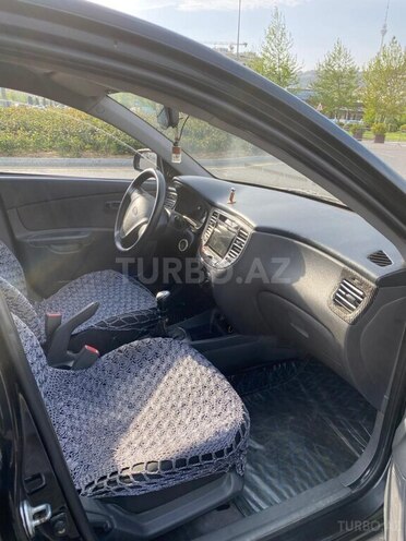 Kia Rio-3