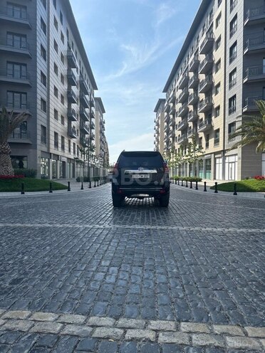 Toyota Land Cruiser Prado-17