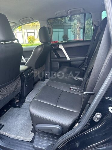 Toyota Land Cruiser Prado-10