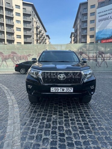 Toyota Land Cruiser Prado-5