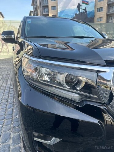 Toyota Land Cruiser Prado-14