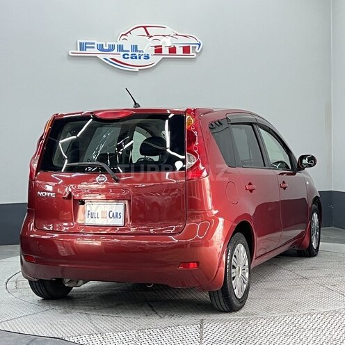 Nissan Note-7